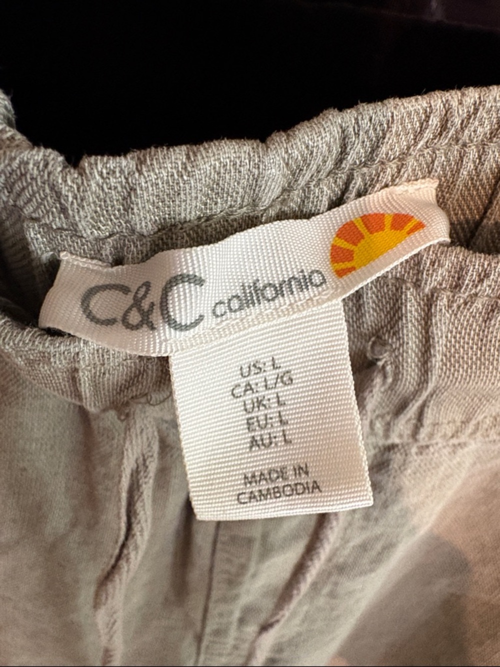 C&C California Women’s Light Olive Cargo Joggers - Picture 2 of 5